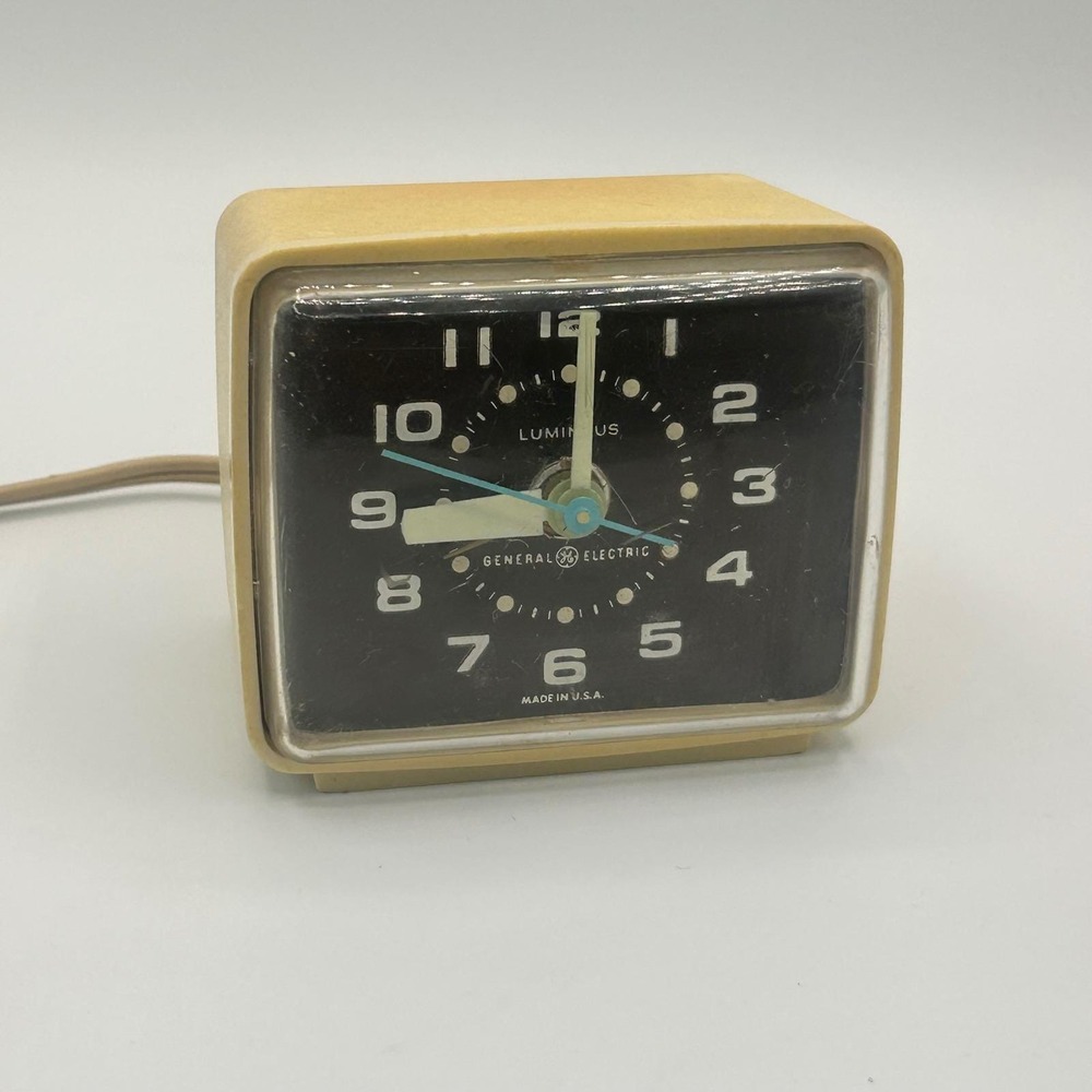 Vintage 1960s GE General Electric Luminous Alarm Clock Working MCM USA